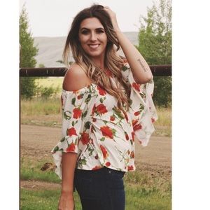 Off the shoulder Floral Top
